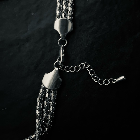 Silver tone, multi strand knot necklace. - Picture 5 of 6